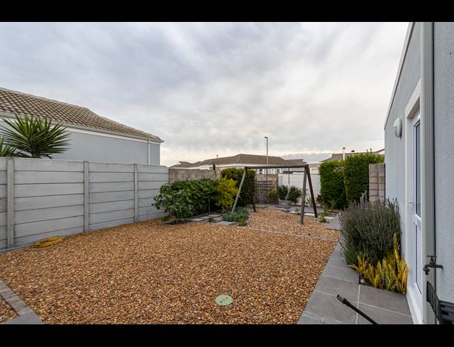 3 BEDROOM FREESTANDING FOR SALE IN SUNNINGDALE